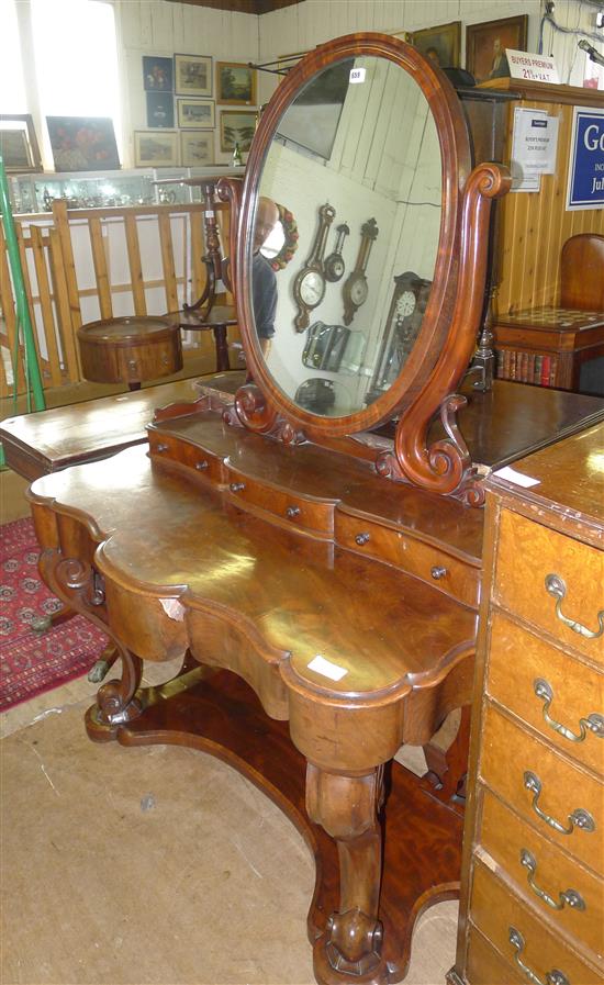 Mahogany Duchess dressing table